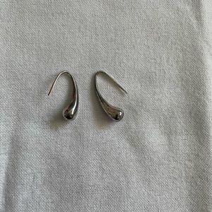 Tiffany & Co. Tear drop sterling silver earrings w/ pouch vintage estate